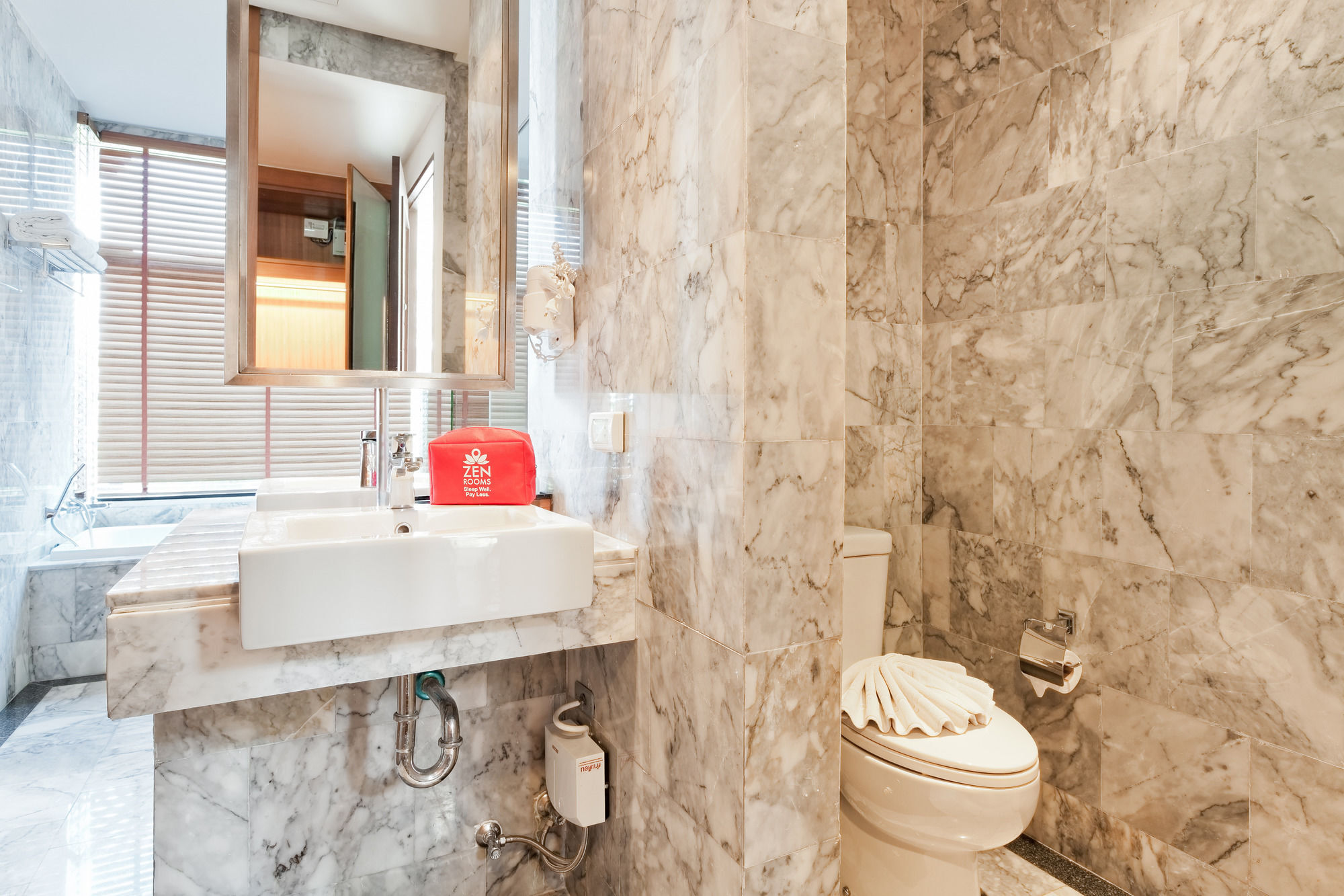 Hotel Zen Premium Chalong Phuket Extérieur photo